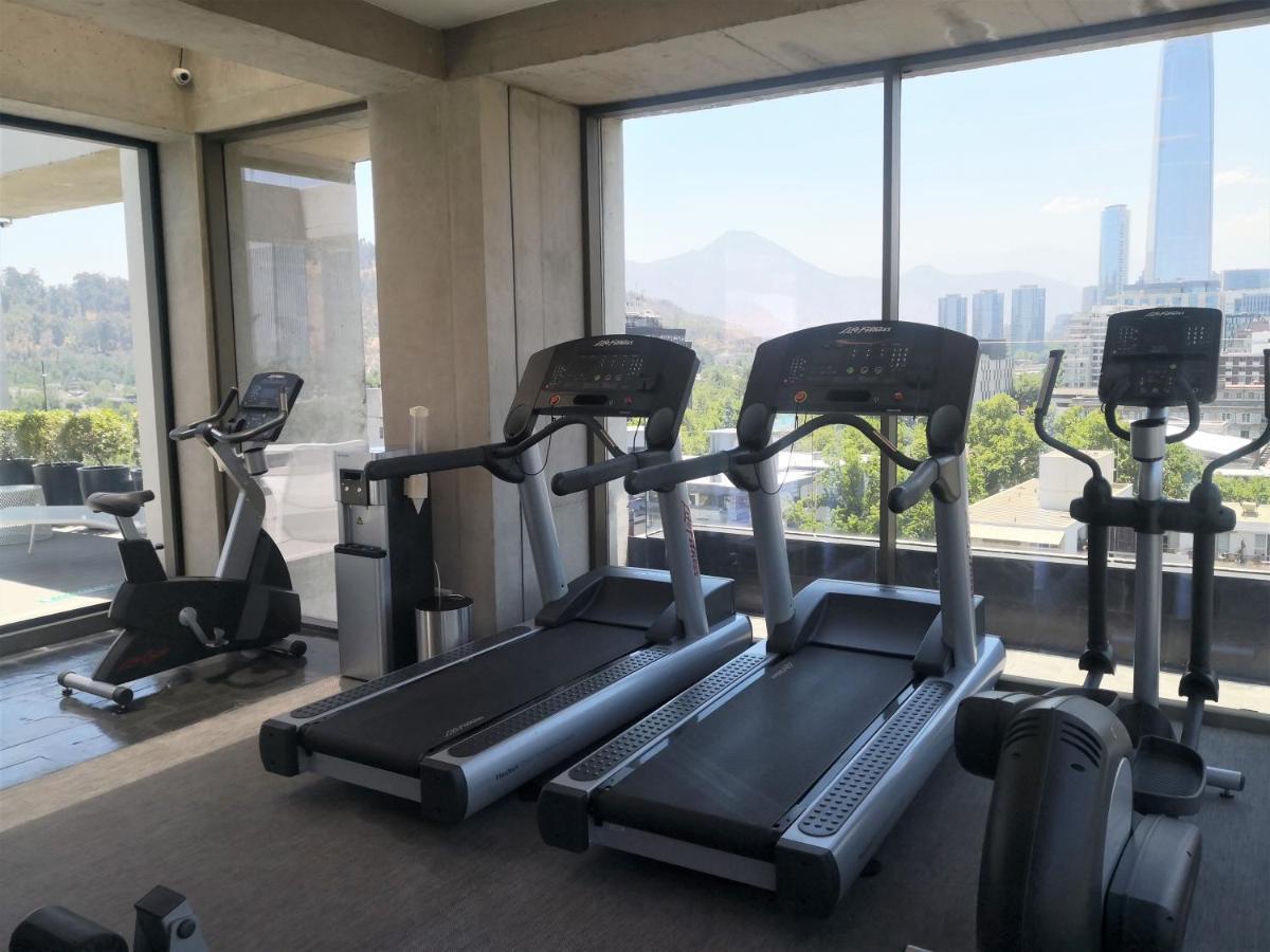 Solace Hotel Santiago Exterior photo The gym at the hotel