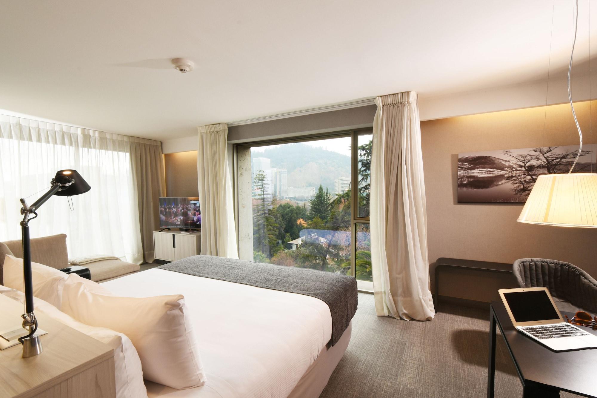 Solace Hotel Santiago Exterior photo Deluxe room