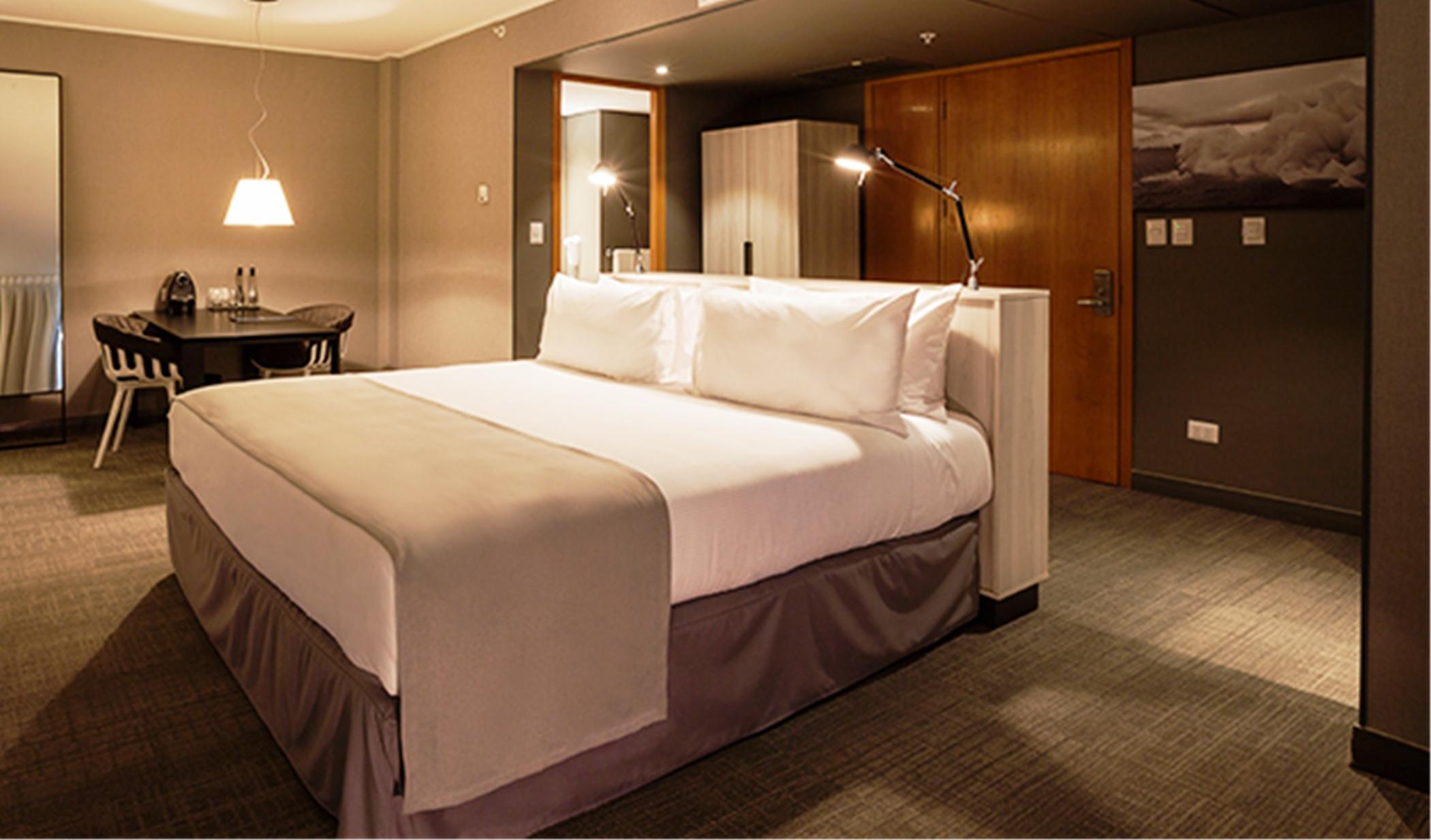 Solace Hotel Santiago Exterior photo A bedroom at the hotel