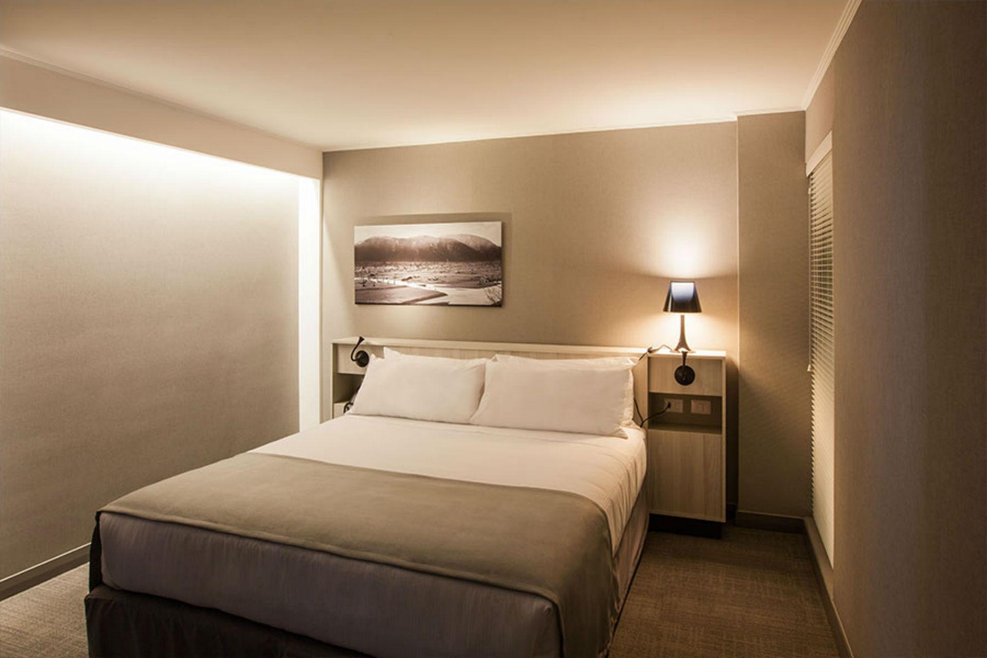 Solace Hotel Santiago Exterior photo A bedroom at the hotel