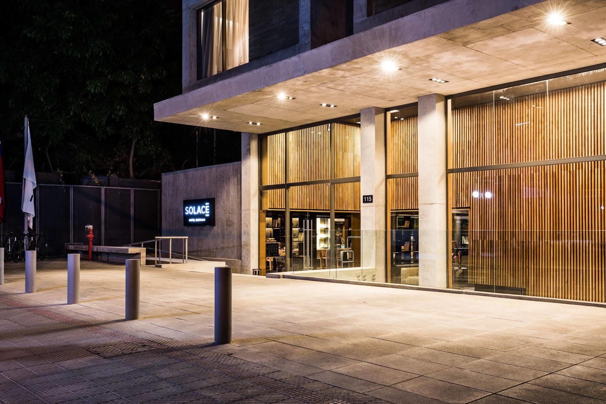 Solace Hotel Santiago Exterior photo The Square